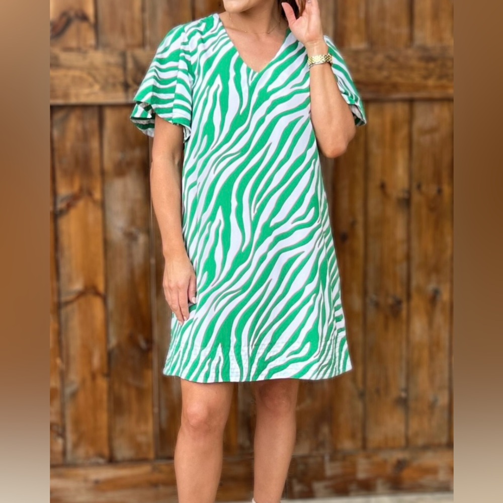 Voy Women’s Green Stitch Detailed Leopard Shift Dress Size Large
